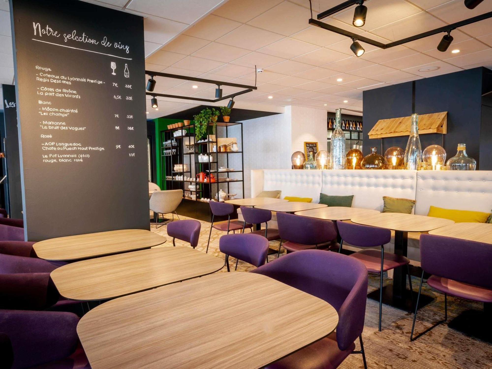 Hotel Ibis Styles Lyon Bron Eurexpo Zewnętrze zdjęcie