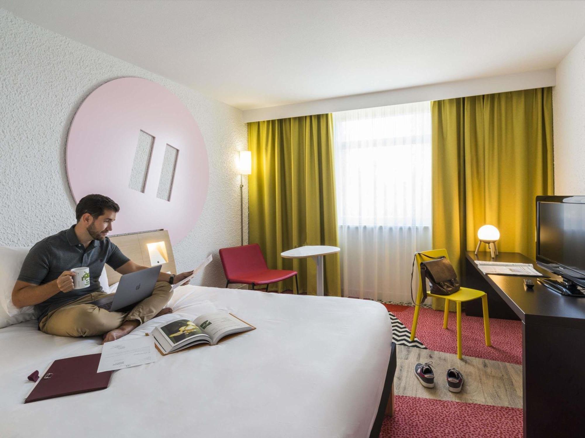 Hotel Ibis Styles Lyon Bron Eurexpo Zewnętrze zdjęcie